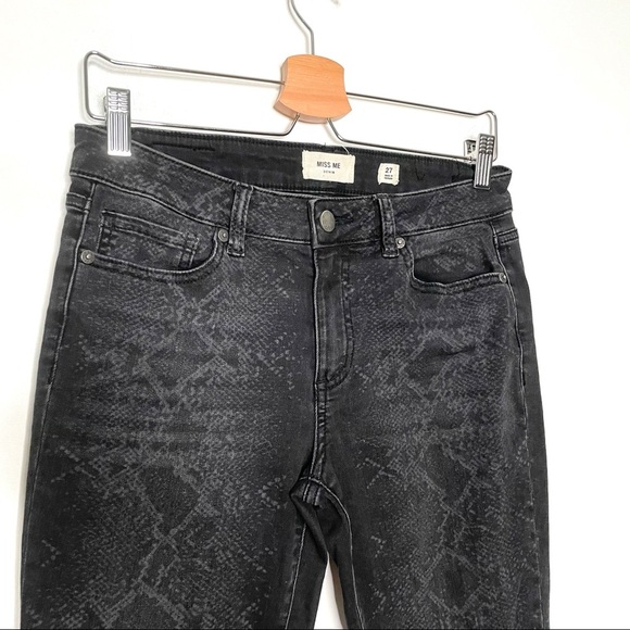 Miss Me | Skinny Black Python Pattern Jeans - Picture 3 of 8